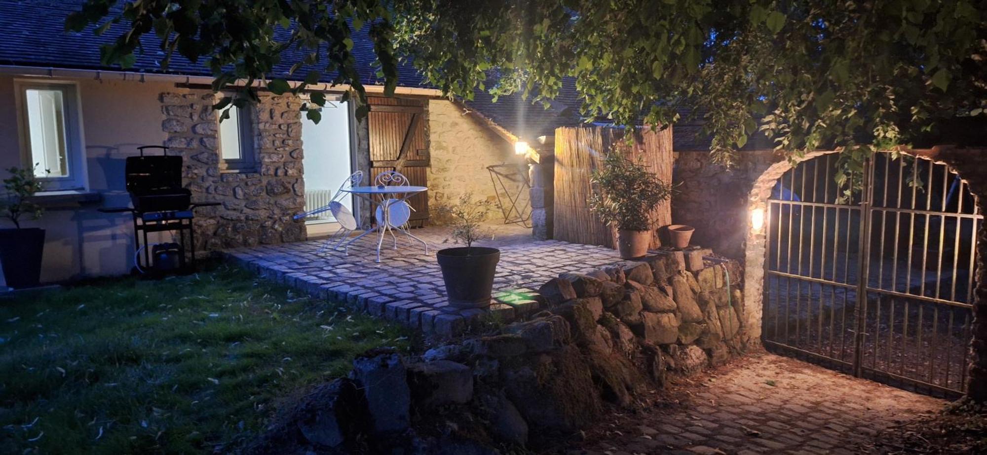 Le Relais Des Clefs - Au Calme Du Gatinais - Escapade A Deux - Terrasse Privee - Wifi - Offre Romantique Sur Demande Valpuiseaux Экстерьер фото
